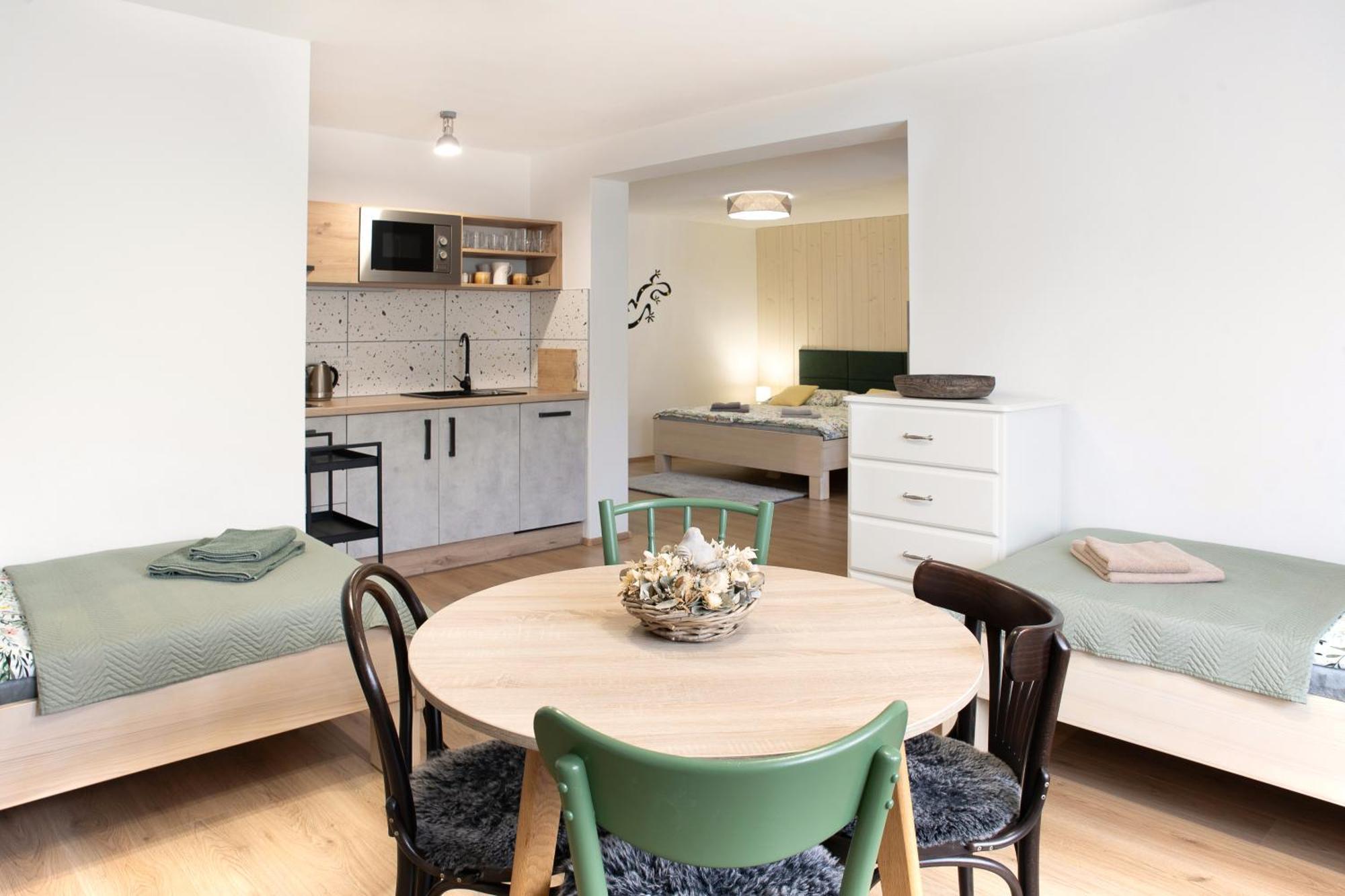 Apartman Mloci Udoli • Podyji ซนอยโม ภายนอก รูปภาพ