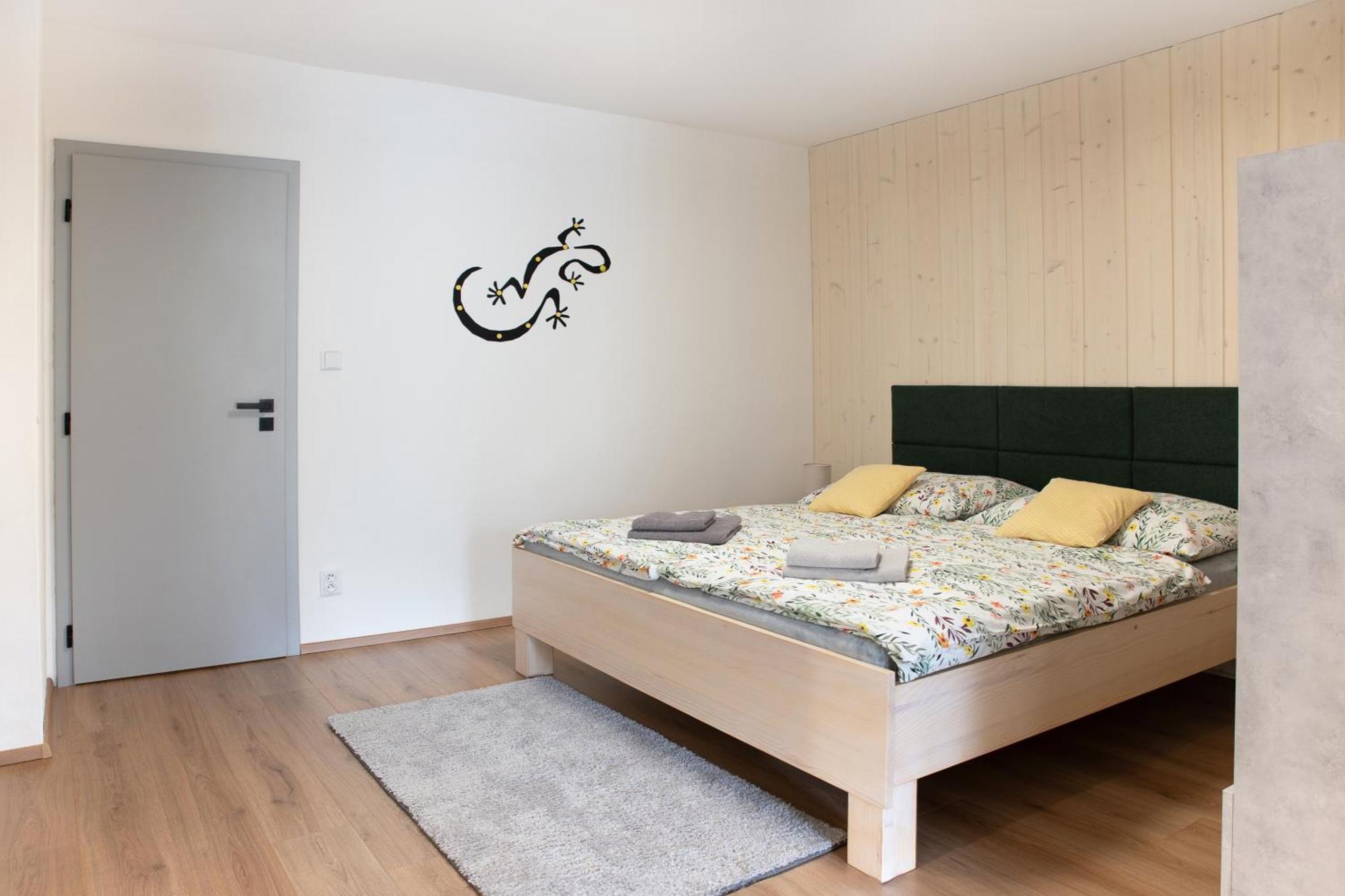 Apartman Mloci Udoli • Podyji ซนอยโม ภายนอก รูปภาพ